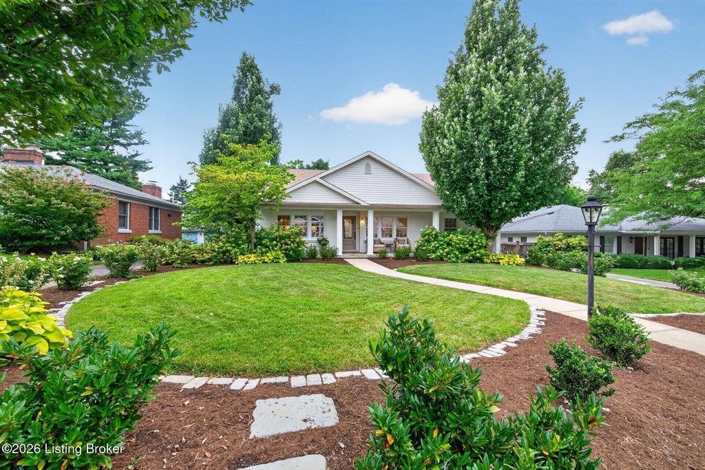Photo of 306 Garden Rd, Lexington, KY 40502 (MLS # 1722685)