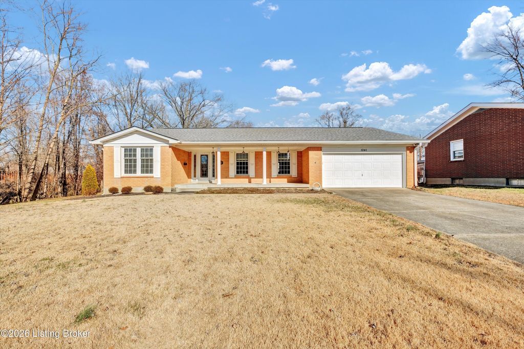 Photo of 1041 Franelm Rd, Louisville, KY 40214 (MLS # 1714703)