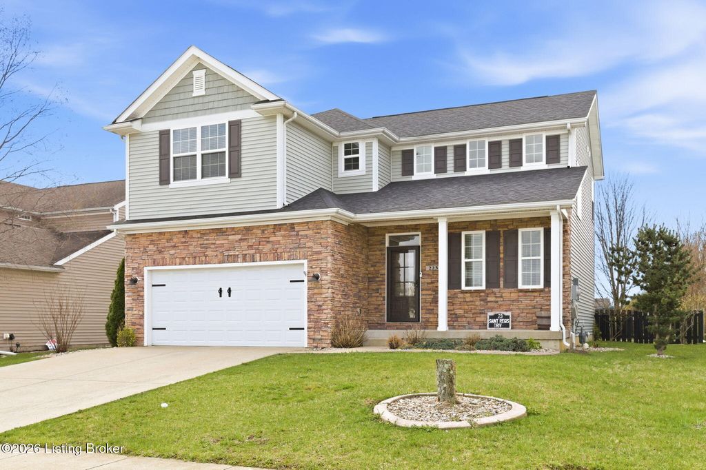 Photo of 223 Saint Regis Dr, Shelbyville, KY 40065 (MLS # 1712261)