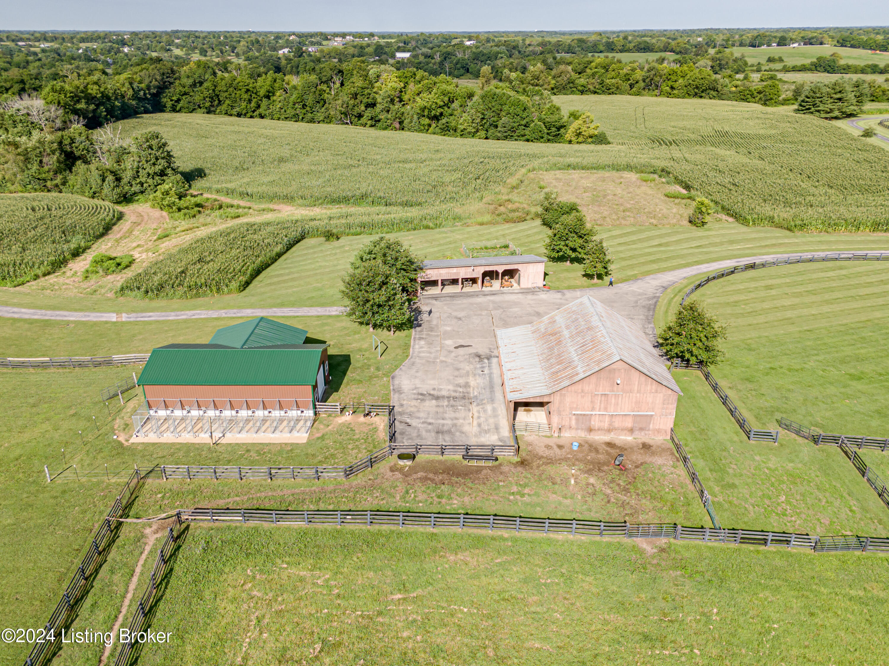 411 Paddock Ln, Simpsonville, Kentucky image 7