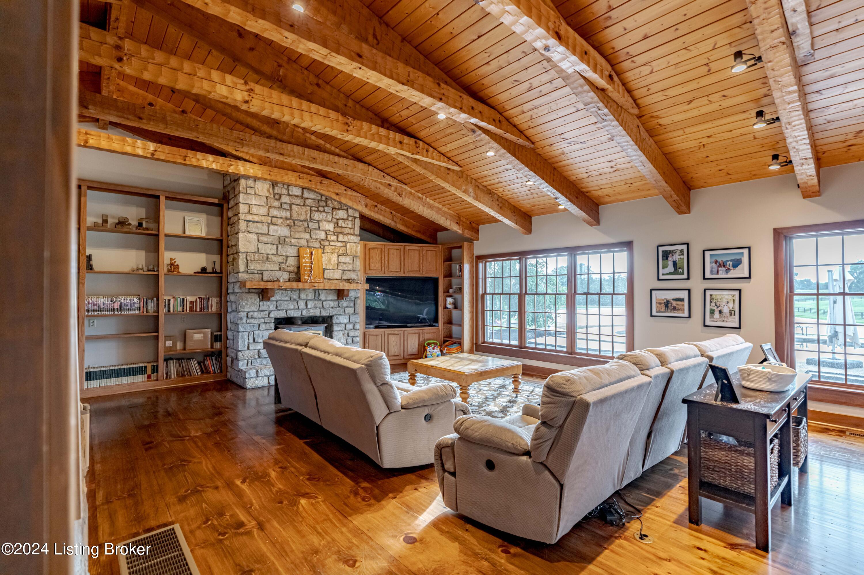 411 Paddock Ln, Simpsonville, Kentucky image 47