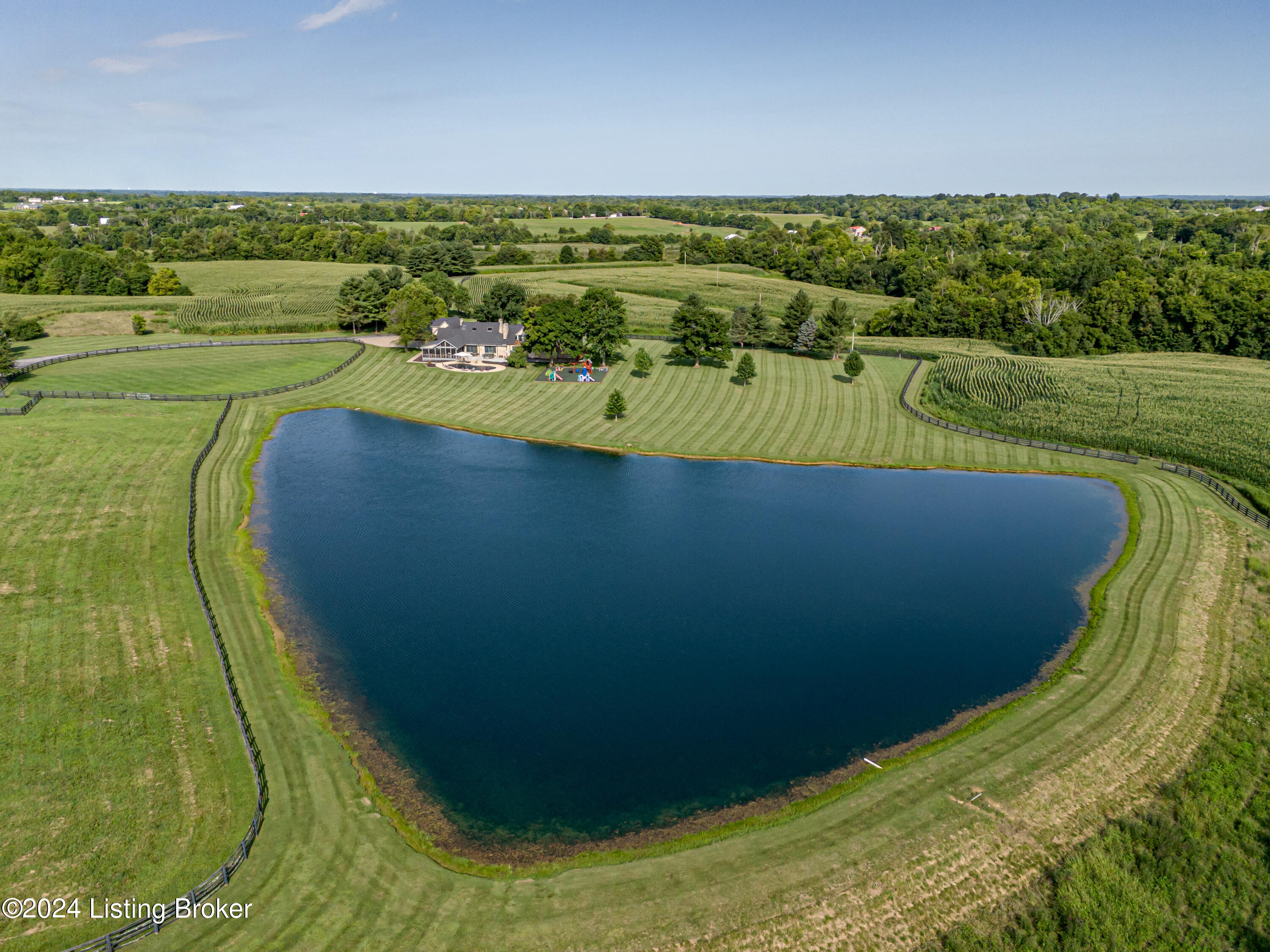 411 Paddock Ln, Simpsonville, Kentucky image 10