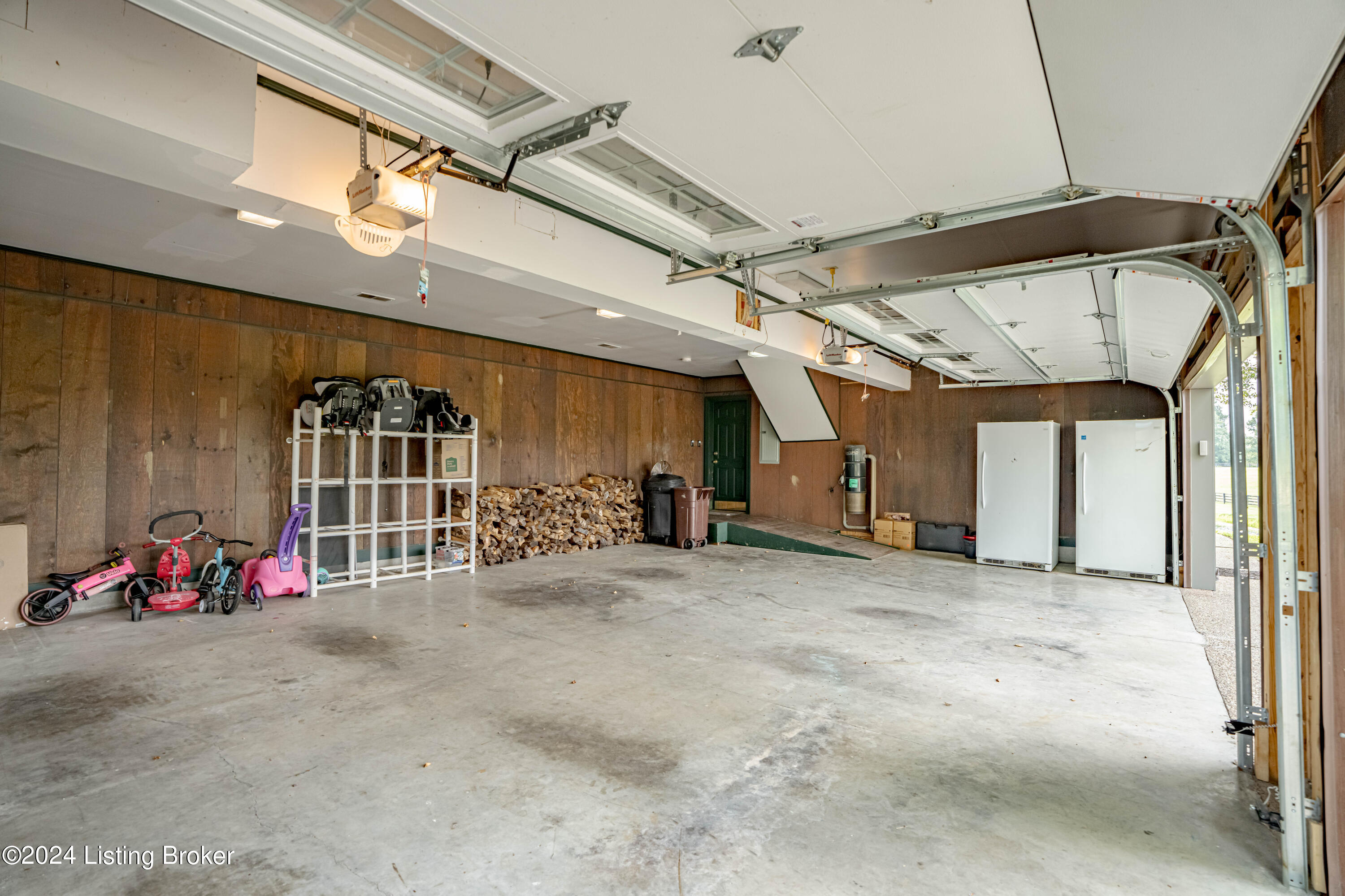 411 Paddock Ln, Simpsonville, Kentucky image 30