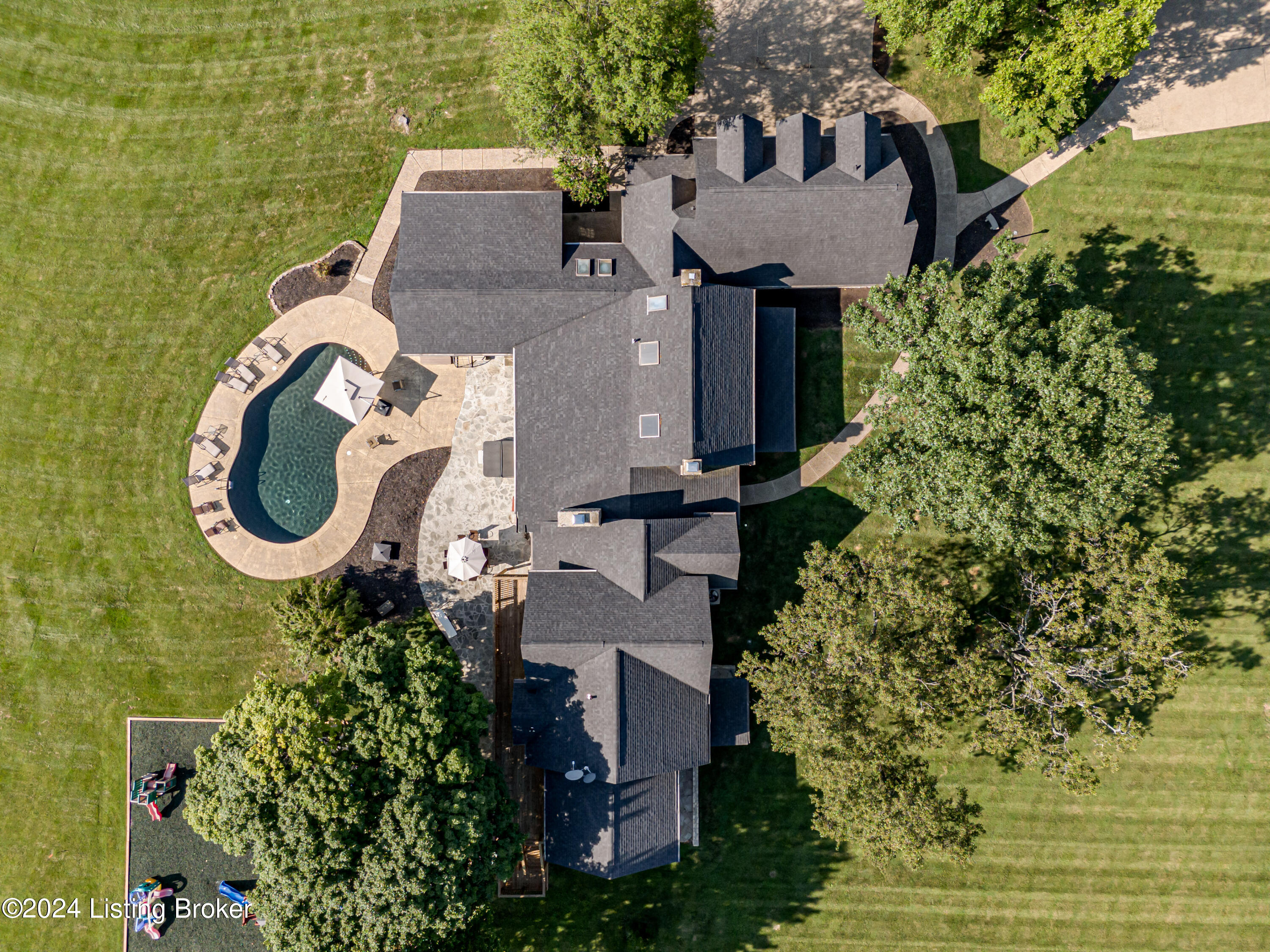 411 Paddock Ln, Simpsonville, Kentucky image 22