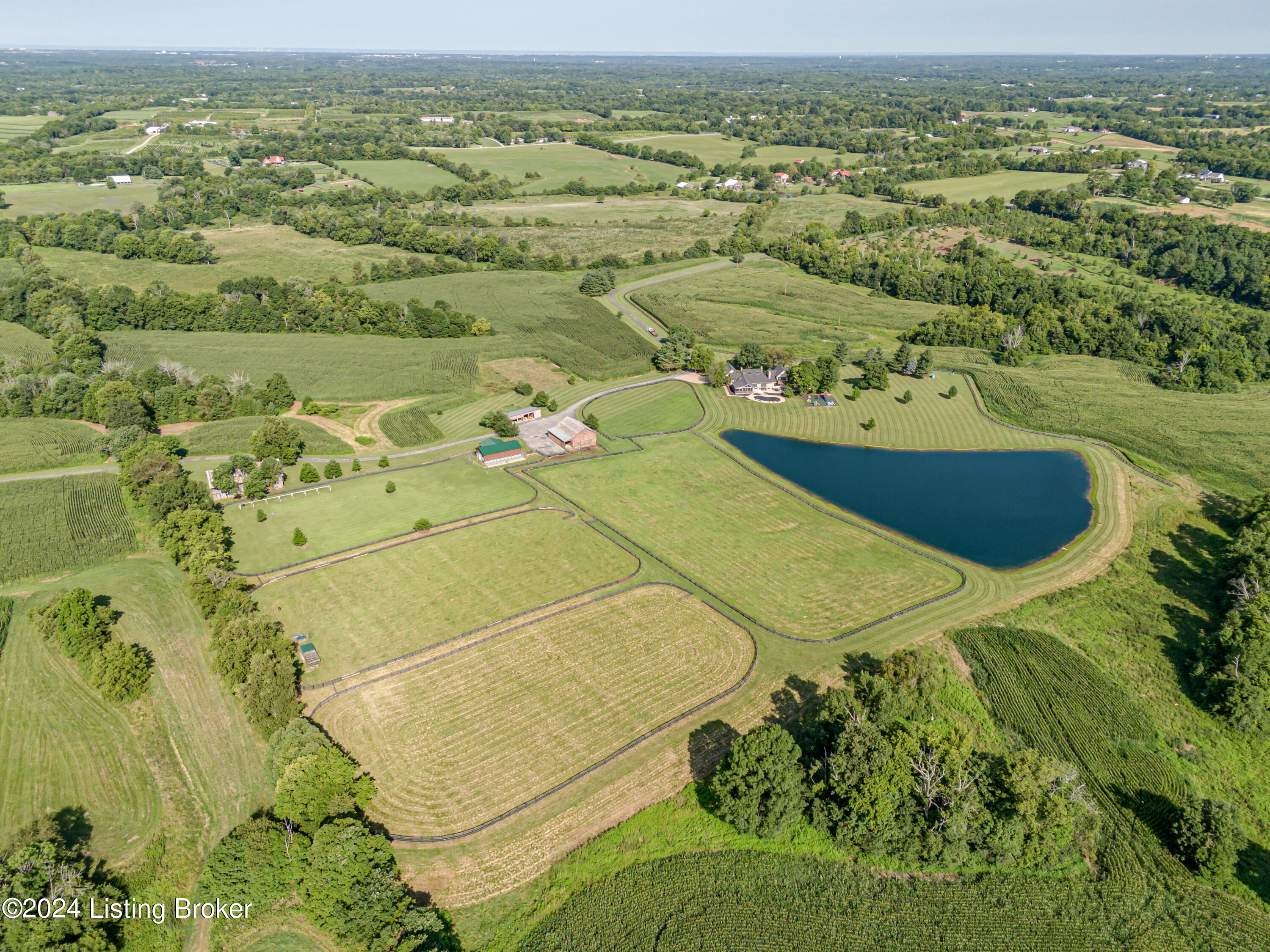 411 Paddock Ln, Simpsonville, Kentucky image 11