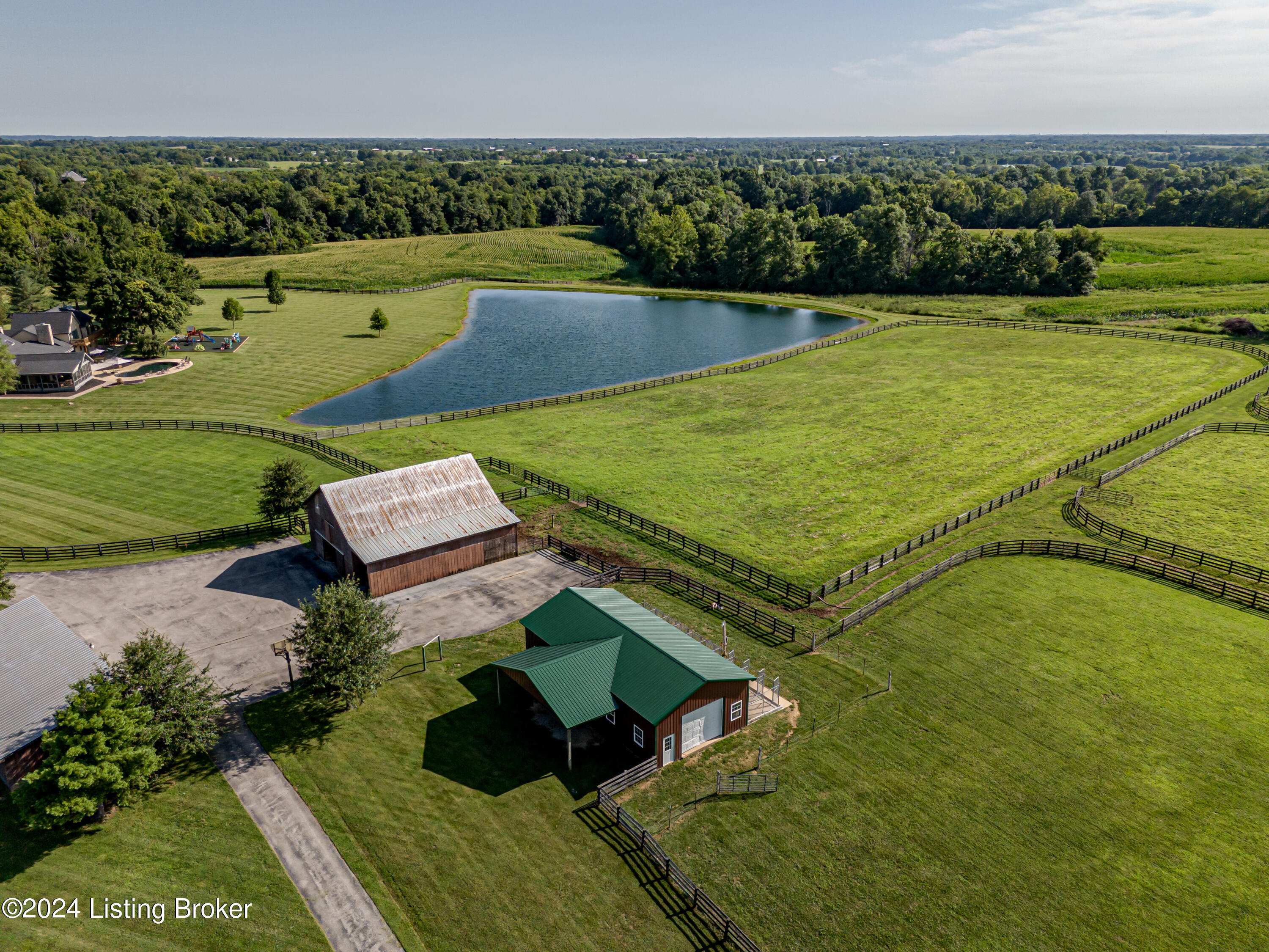 411 Paddock Ln, Simpsonville, Kentucky image 16