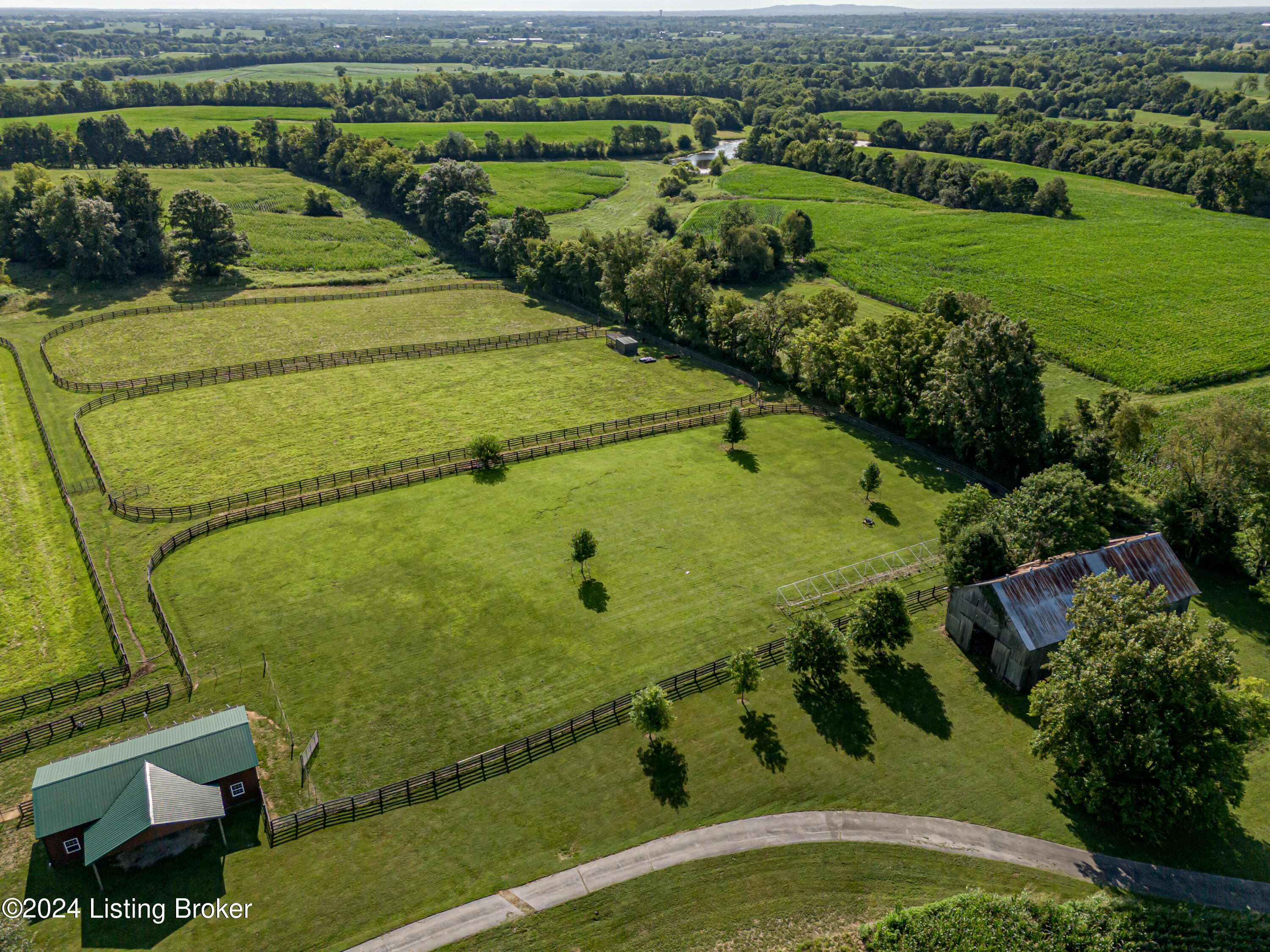 411 Paddock Ln, Simpsonville, Kentucky image 14