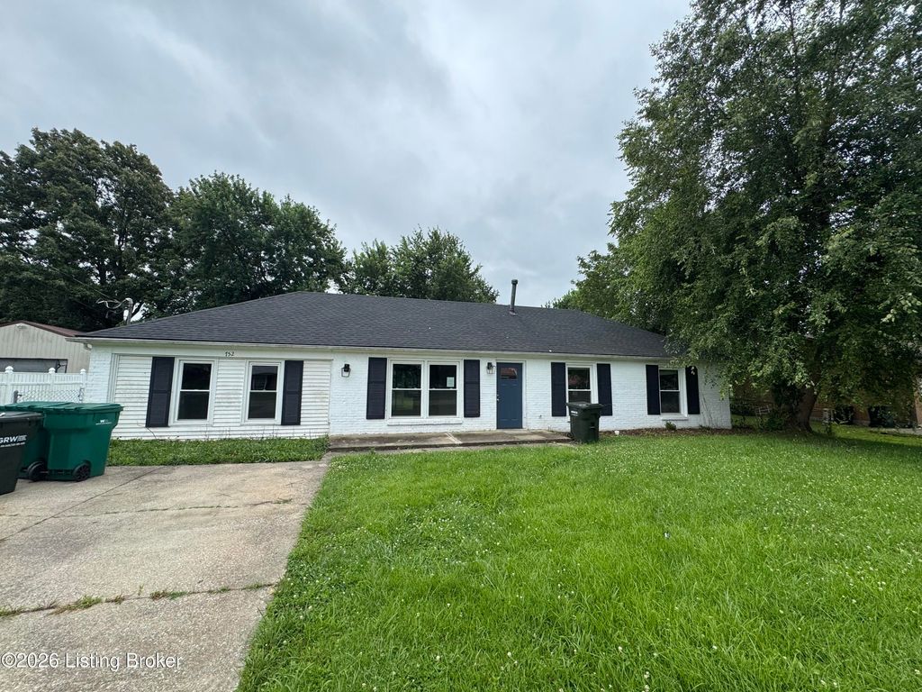 Photo of 752 Pearman Ave, Radcliff, KY 40160 (MLS # 1722465)