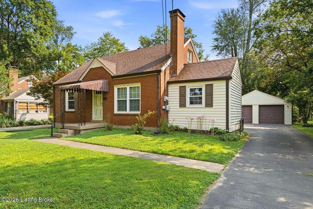 Photo of 4003 Carol Rd, Louisville, KY 40218 (MLS # 1719237)