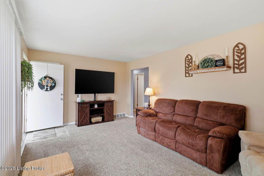 Photo of 8814 Terry Rd, Louisville, KY 40258 (MLS # 1709822)