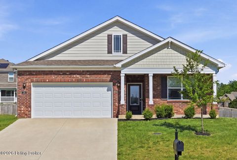 Photo of 124 Calumet Loop, Elizabethtown, KY 42701 (MLS # 1716039)