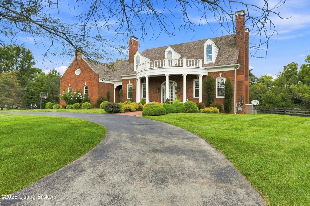 Photo of 60 Lizas Cir, Simpsonville, KY 40067 (MLS # 1727770)