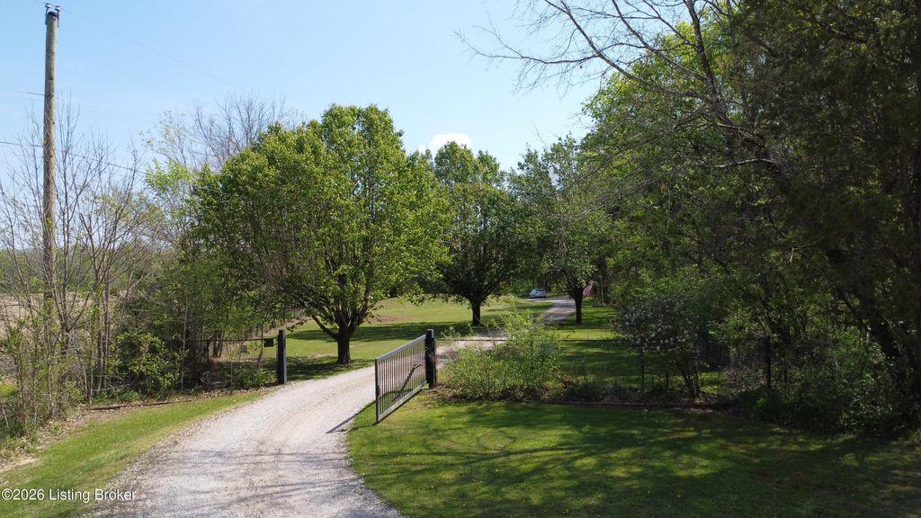 Photo of 2260 Lower Colesburg Rd, Elizabethtown, KY 42701 (MLS # 1714459)