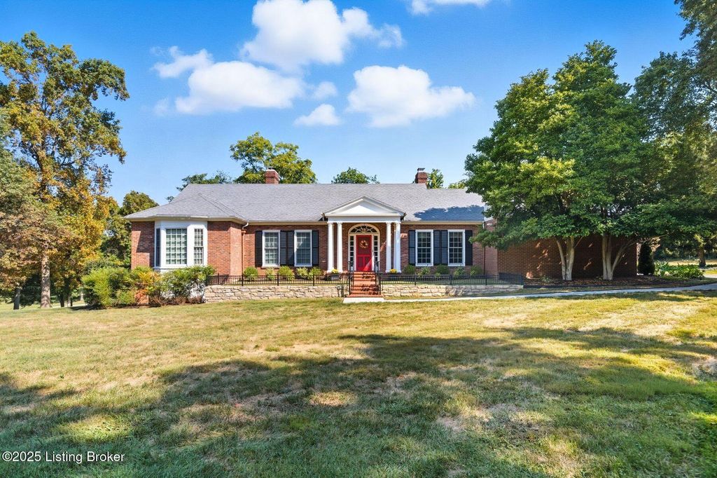 Photo of 9101 Spokane Way, Louisville, KY 40241 (MLS # 1700124)