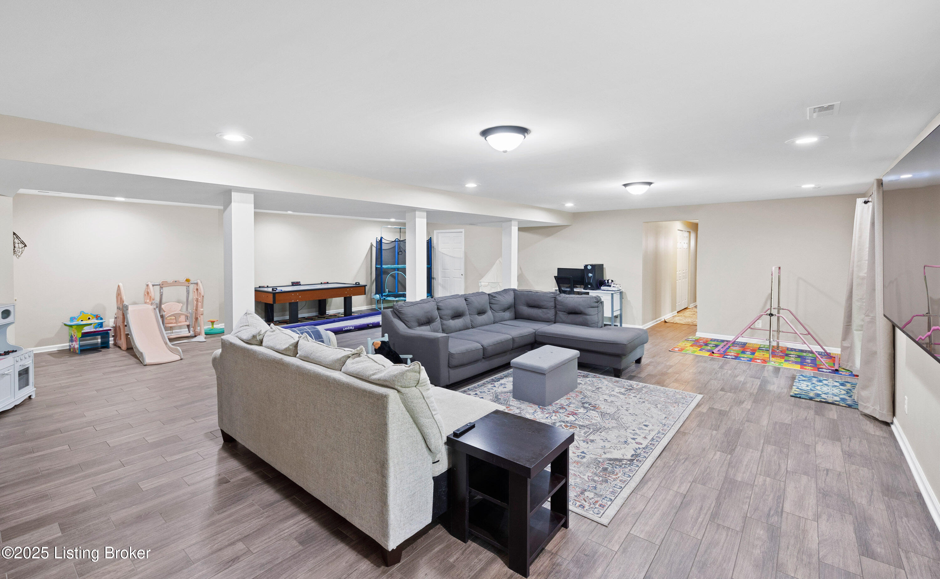 4424 Grand Cir, Crestwood, Pennsylvania image 26