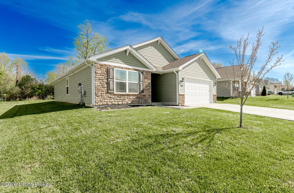 Photo of 138 Apple Tree Way, Shelbyville, KY 40065 (MLS # 1714530)