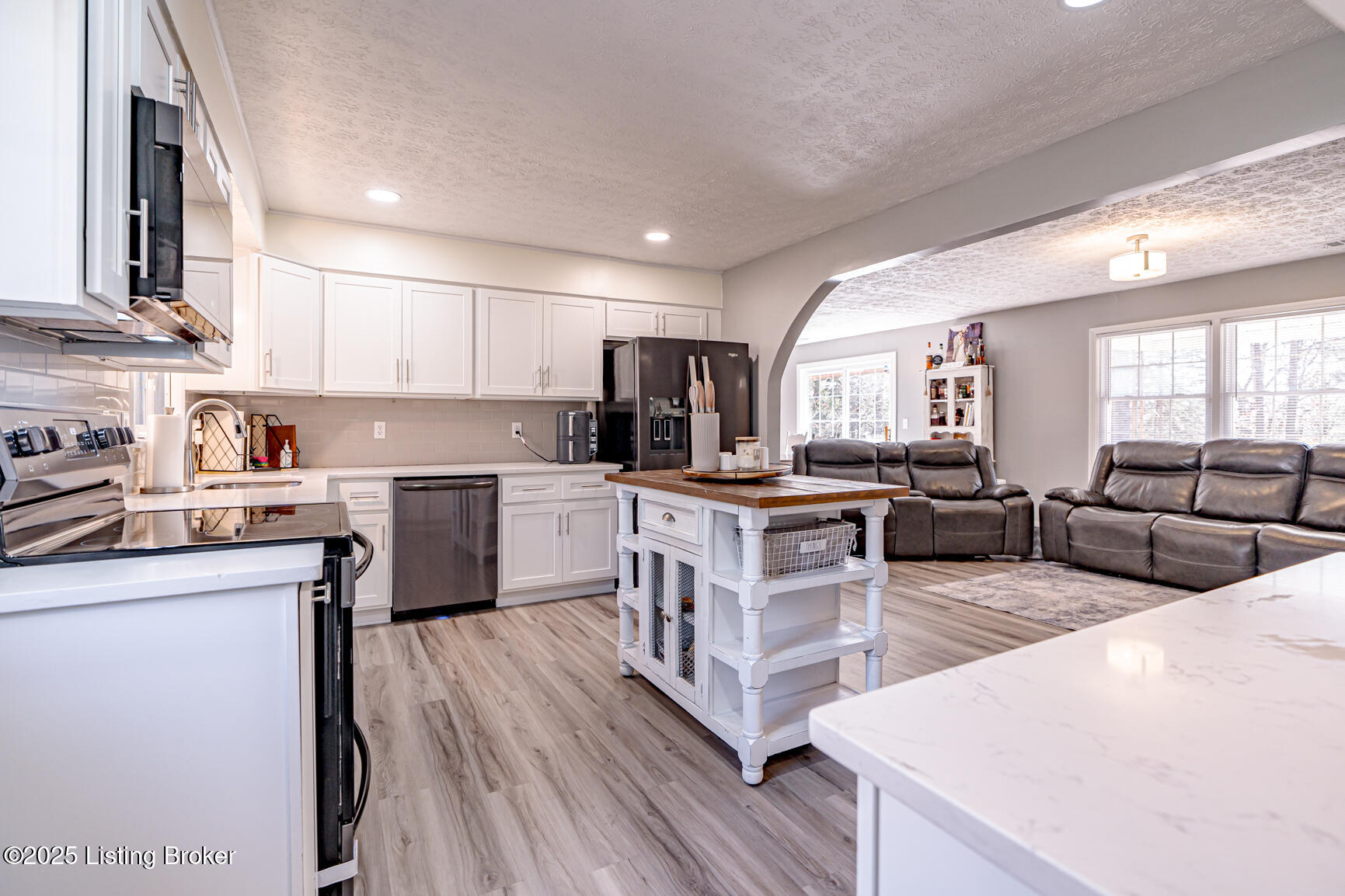 914 Pine Creek Trail Trl, Shepherdsville, Kentucky image 3