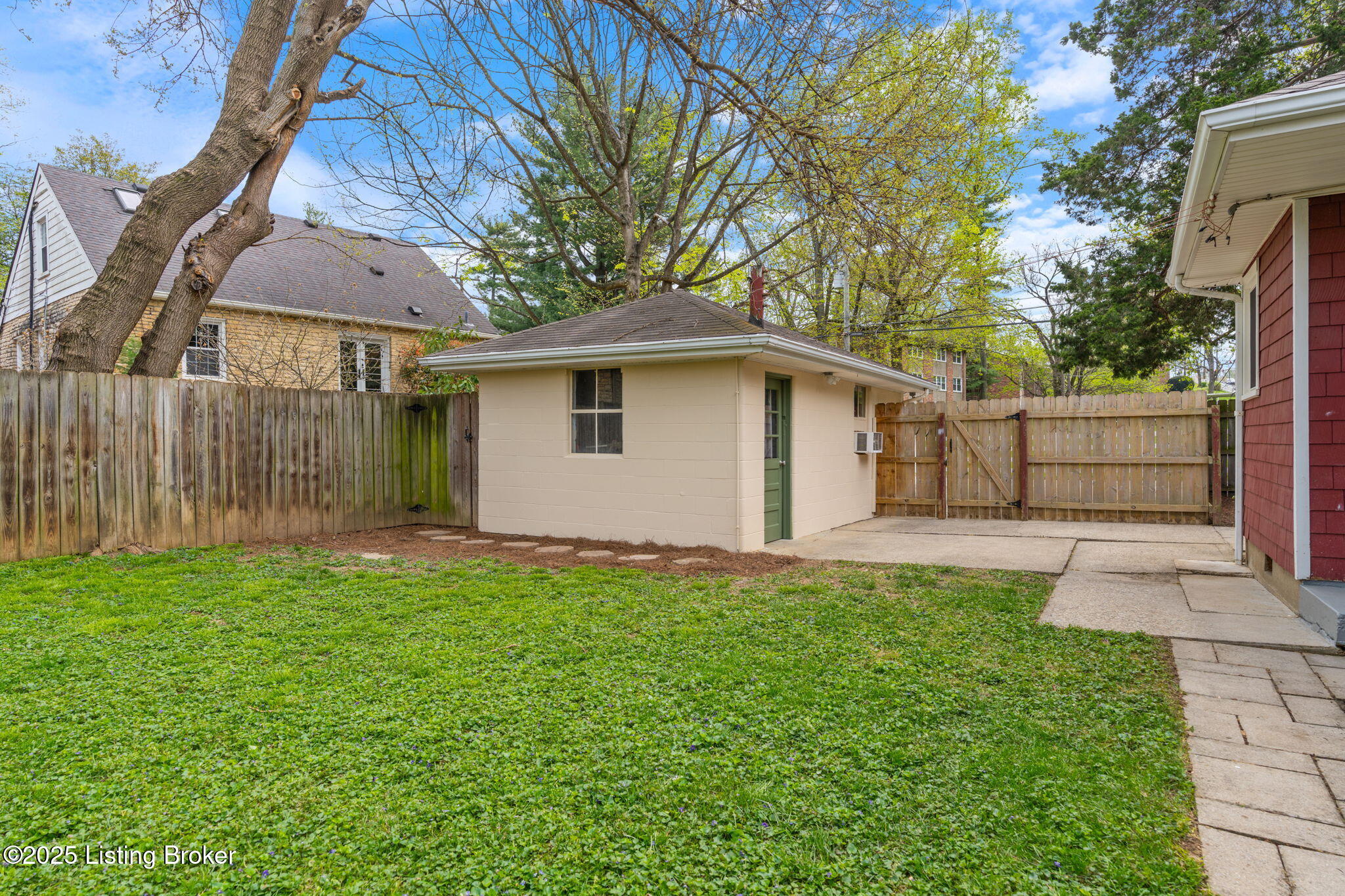 157 N Ewing Ave, Louisville, Kentucky image 32