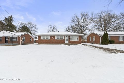 Photo of 5917 Middlerose Cir, Louisville, KY 40272 (MLS # 1708464)