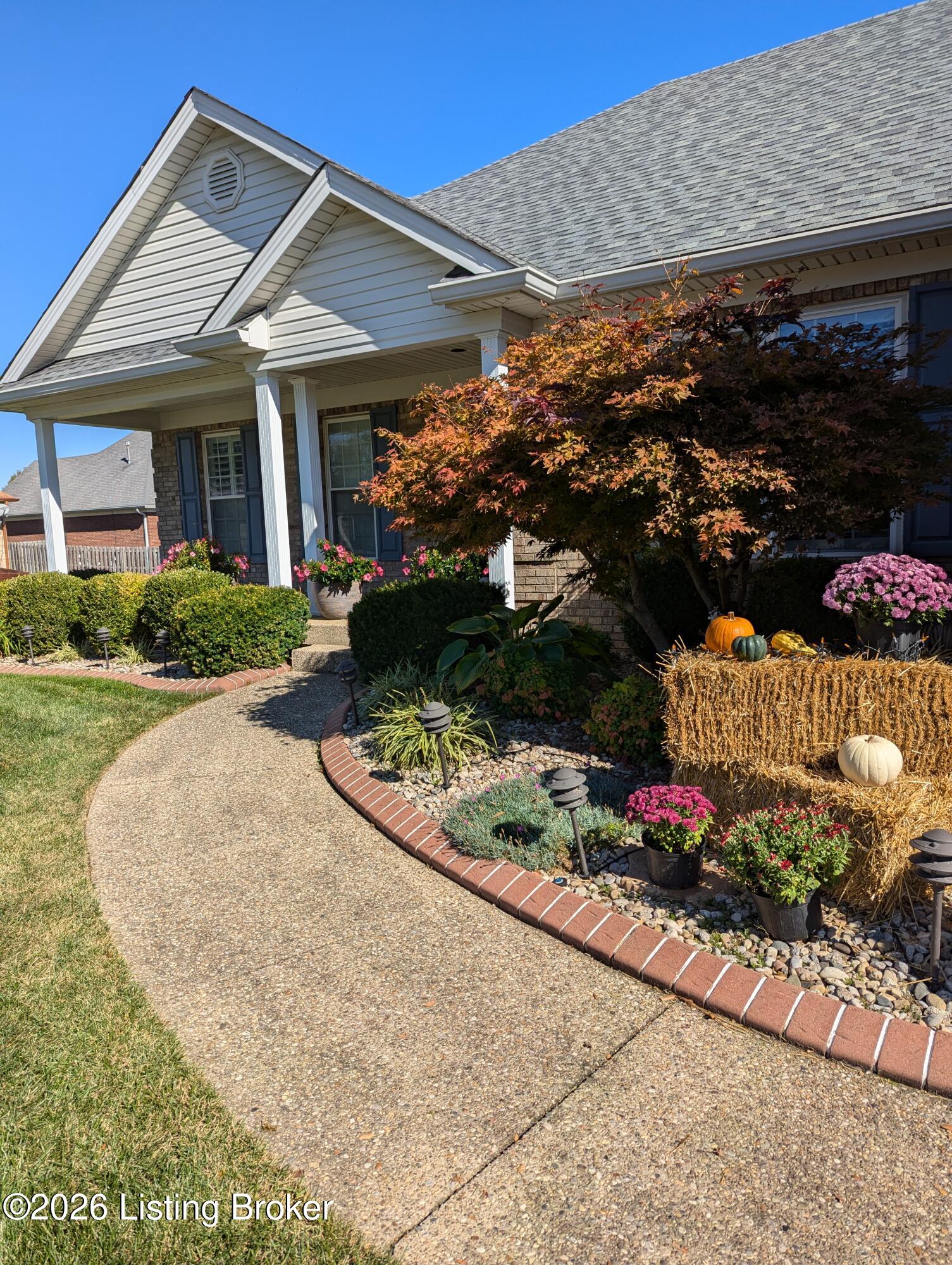 8306 Grandel Forest Way