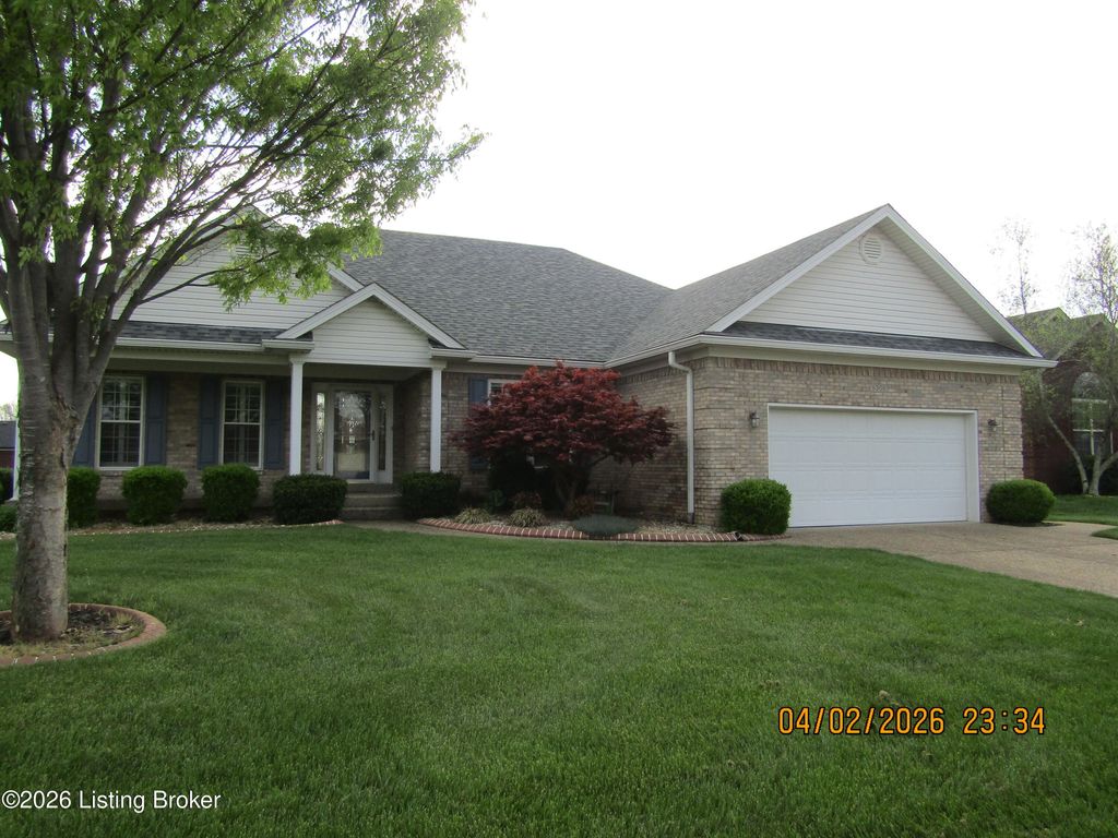 Photo of 8306 Grandel Forest Way, Louisville, KY 40258 (MLS # 1713382)