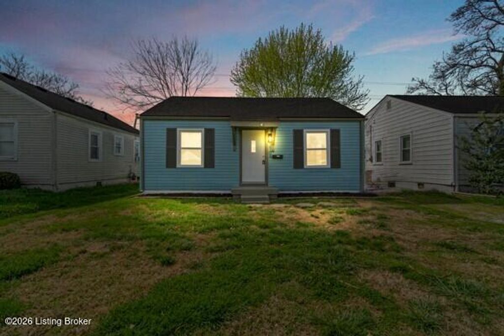 Photo of 2106 Ratcliffe Ave, Louisville, KY 40210 (MLS # 1713039)