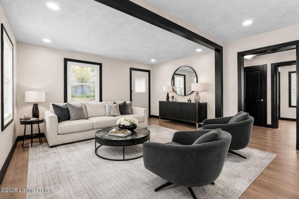 Photo of 2106 Ratcliffe Ave, Louisville, KY 40210 (MLS # 1713039)