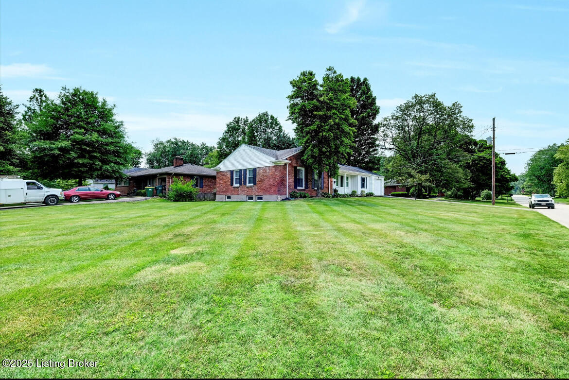 4523 Blenheim Rd, Louisville, Kentucky image 22