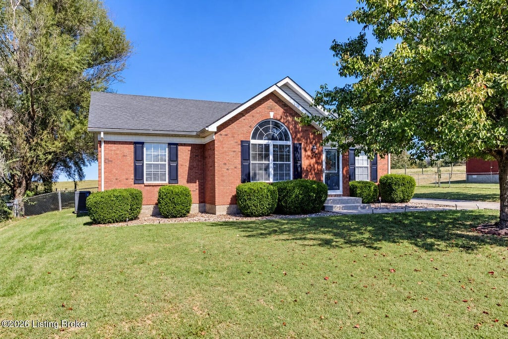 Photo of 118 Benelli Dr, Bardstown, KY 40004 (MLS # 1731392)