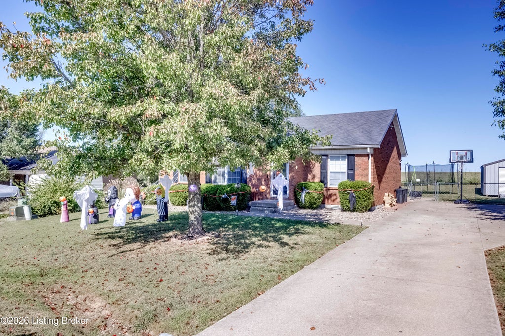 Photo of 118 Benelli Dr, Bardstown, KY 40004 (MLS # 1731392)
