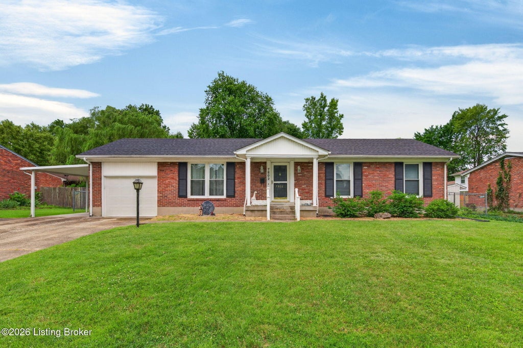 Photo of 7802 Brynwood Ln, Louisville, KY 40291 (MLS # 1721060)