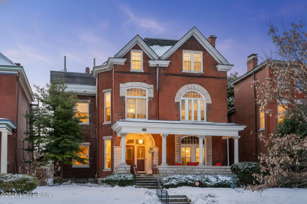 Photo of 1310 Cherokee Rd #APT B5, Louisville, KY 40204 (MLS # 1708878)