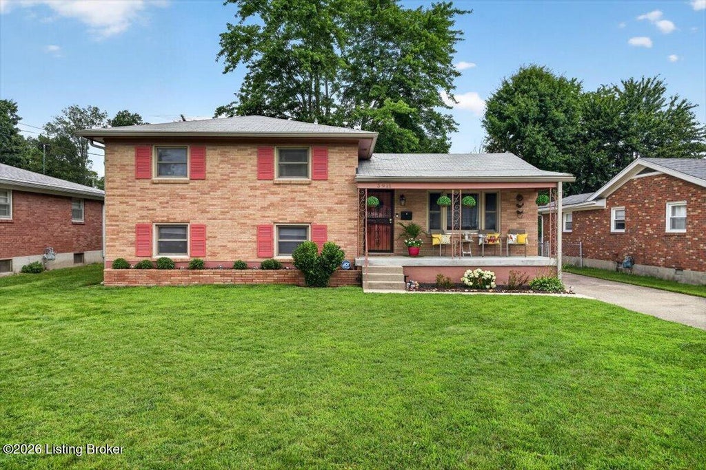Photo of 3911 Serene Way, Louisville, KY 40219 (MLS # 1720400)