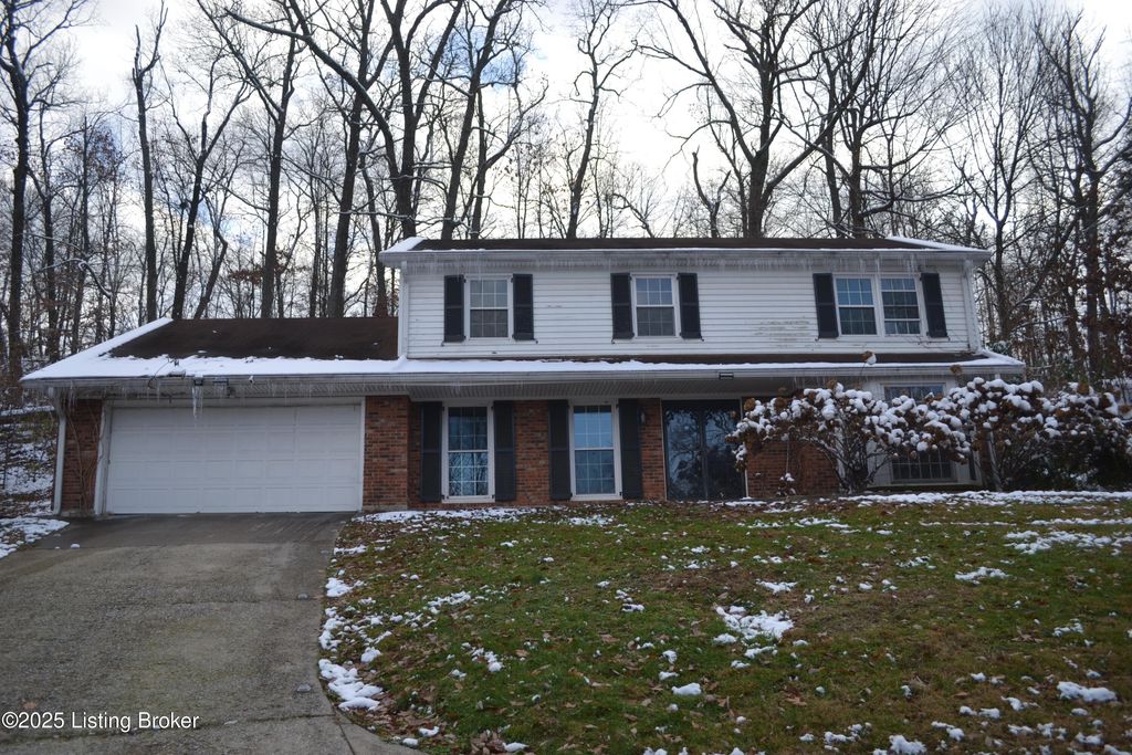 Photo of 1218 Constitution Dr, Louisville, KY 40214 (MLS # 1705127)