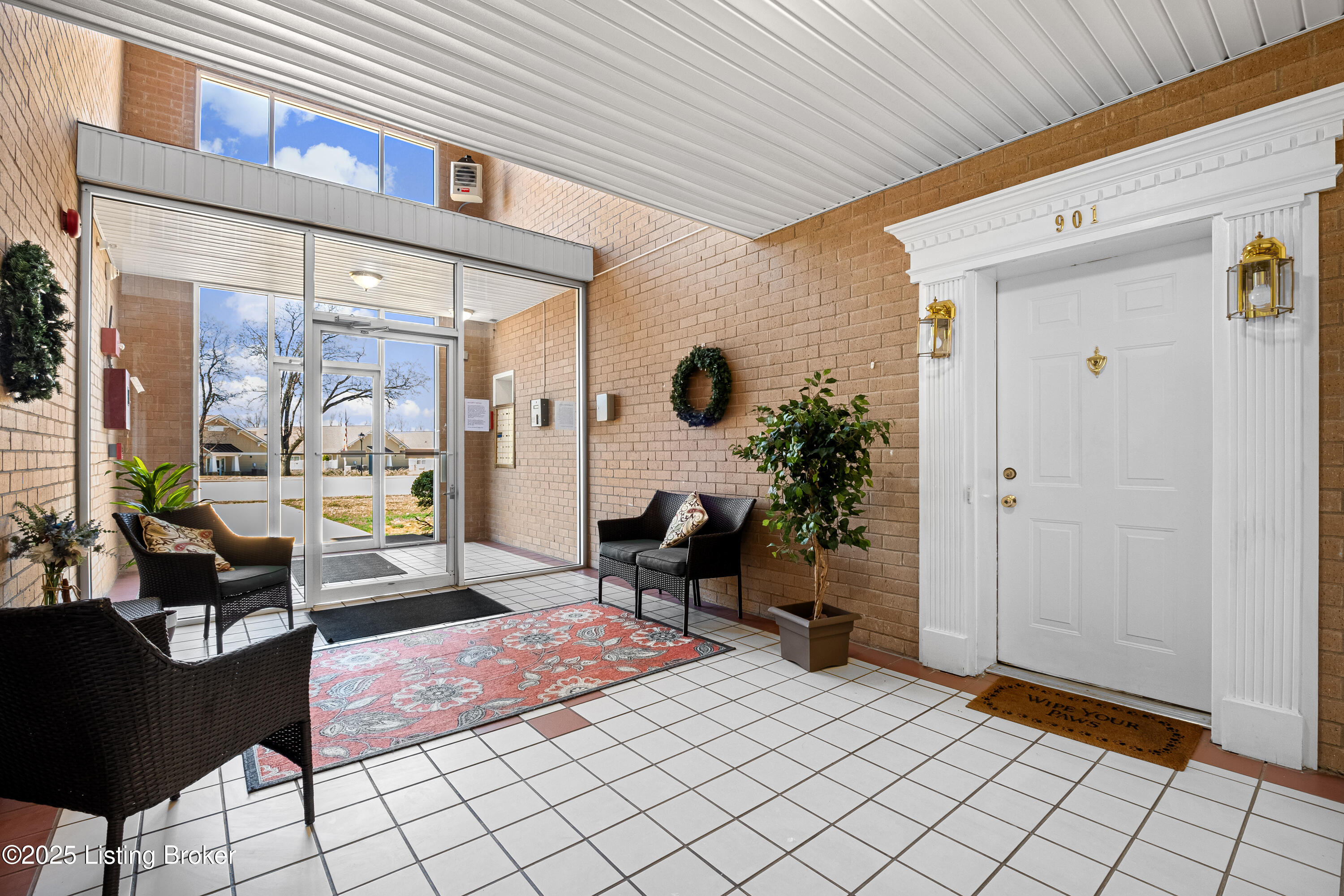 8504 Atrium Dr #APT 901, Louisville, Kentucky image 2