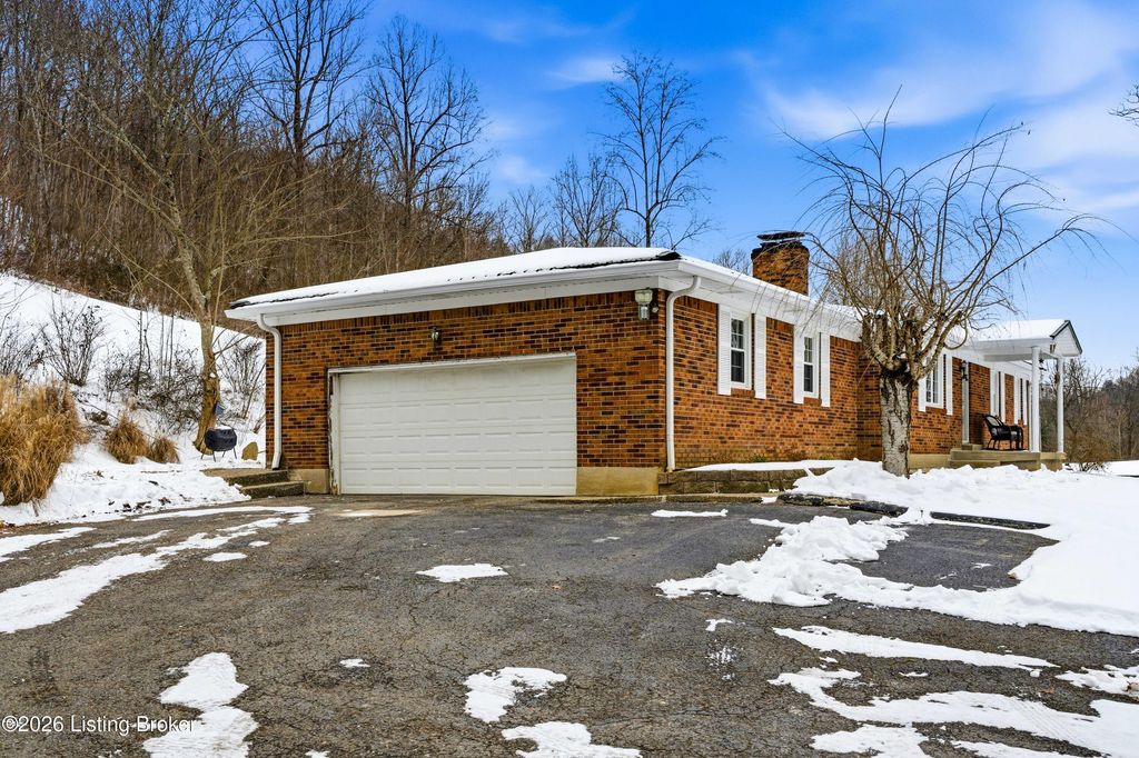 Photo of 150 Downs Ln, Shepherdsville, KY 40165 (MLS # 1708280)