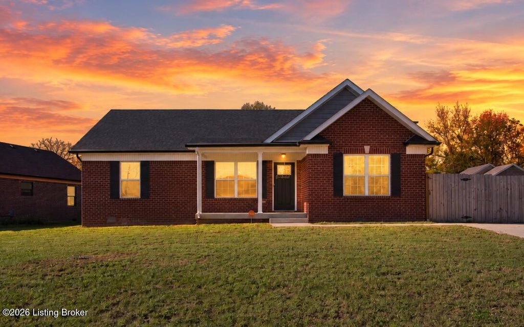 Photo of 100 Liberty Ln, Bardstown, KY 40004 (MLS # 1732249)