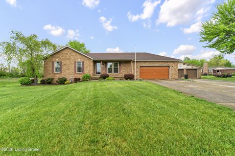 Photo of 136 Harding Dr, Mt Washington, KY 40047 (MLS # 1714505)