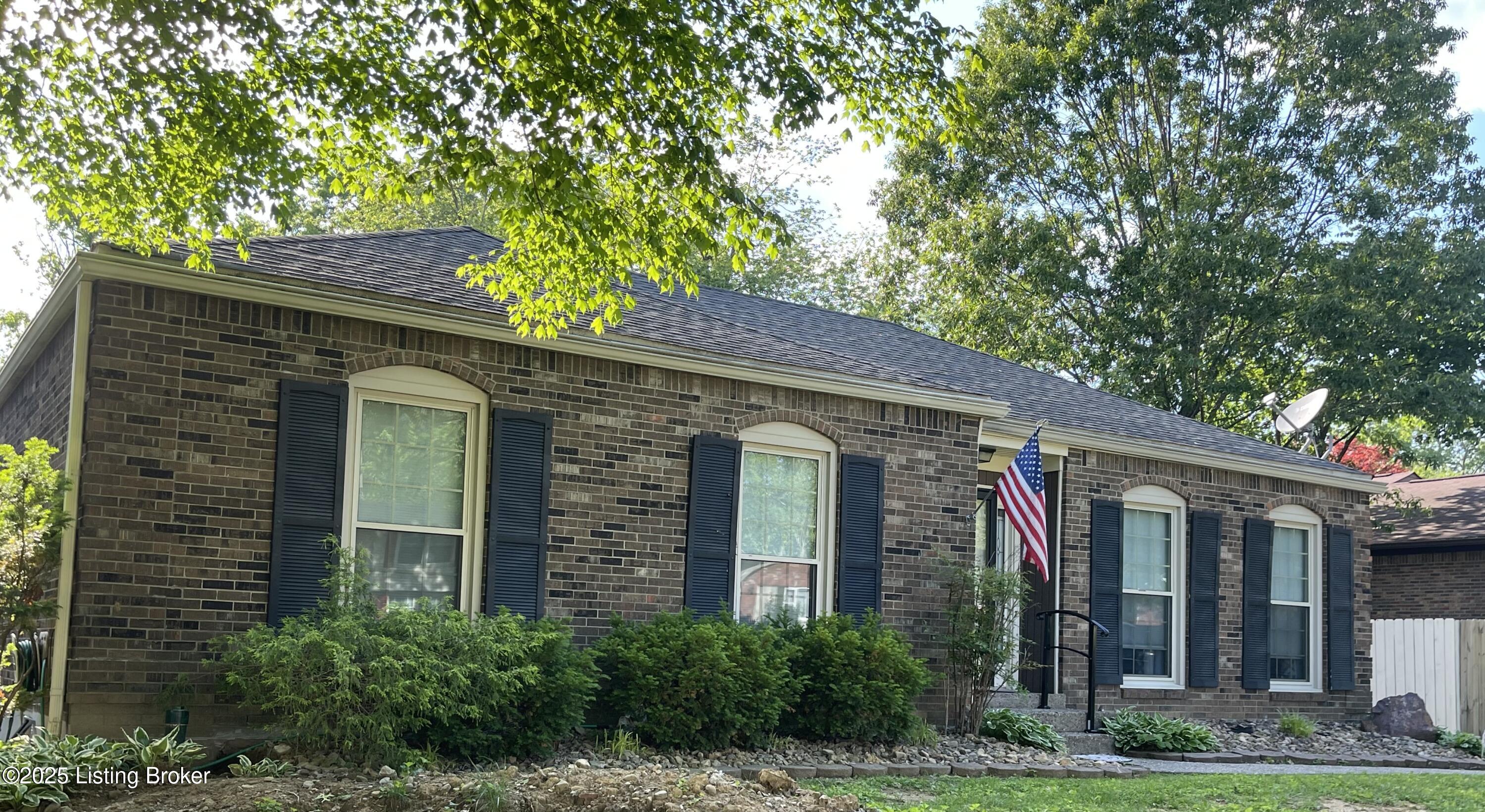 7102 Gorham Way, Louisville, Kentucky image 1