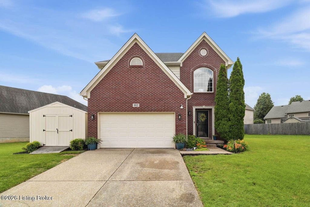 Photo of 8922 Eli Dr, Louisville, KY 40291 (MLS # 1721168)