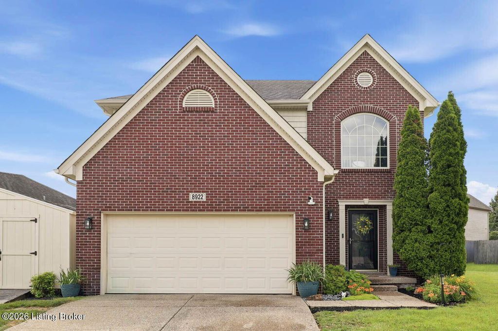 Photo of 8922 Eli Dr, Louisville, KY 40291 (MLS # 1721168)