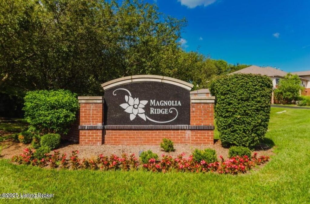 Photo of 8002 Magnolia Ridge Ct #UNIT 104, Louisville, KY 40291 (MLS # 1702516)