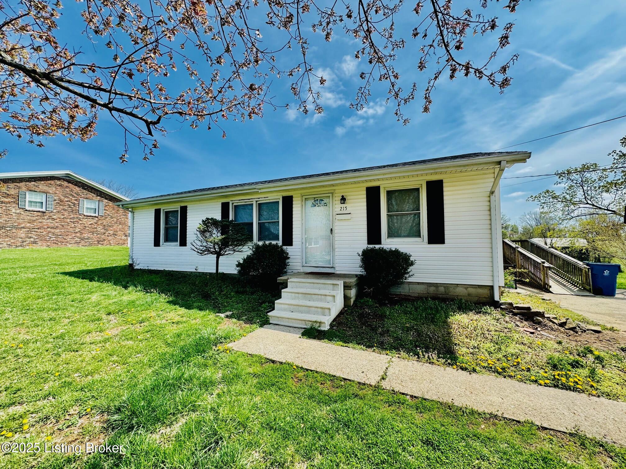215 Rizer Ave, Springfield, Pennsylvania image 1