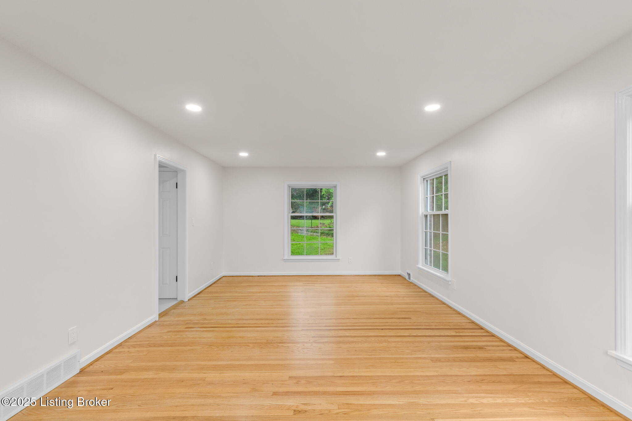 10200 Hearthstone Ct, Louisville, Pennsylvania image 12