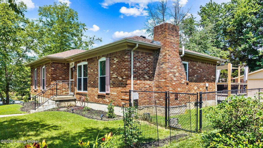 Photo of 8801 Mc Kenna Way, Louisville, KY 40291 (MLS # 1720670)