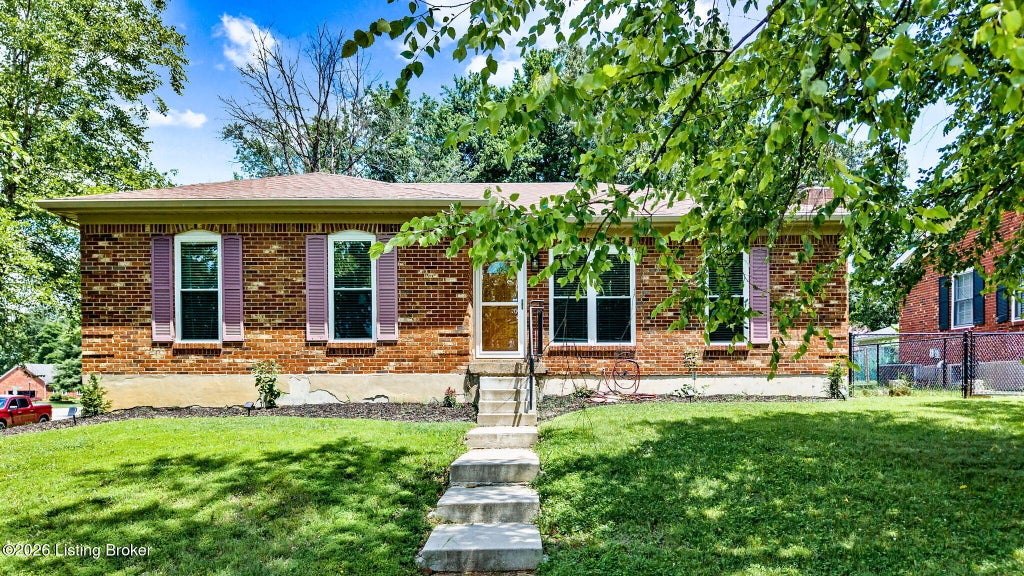 Photo of 8801 Mc Kenna Way, Louisville, KY 40291 (MLS # 1720670)