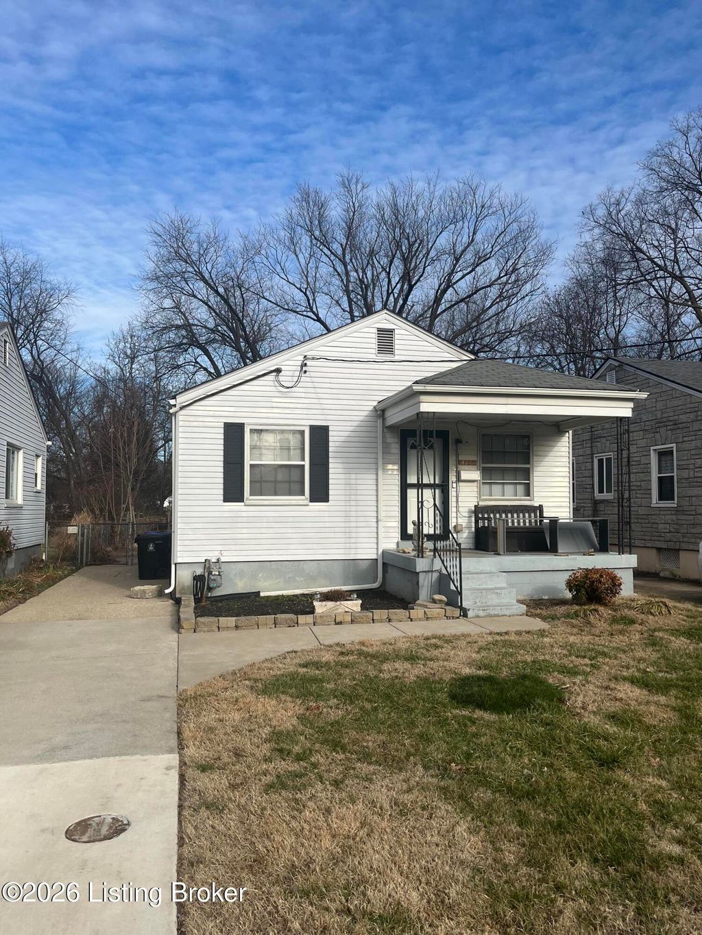 Photo of 3337 Oleanda Ave, Louisville, KY 40215 (MLS # 1707365)