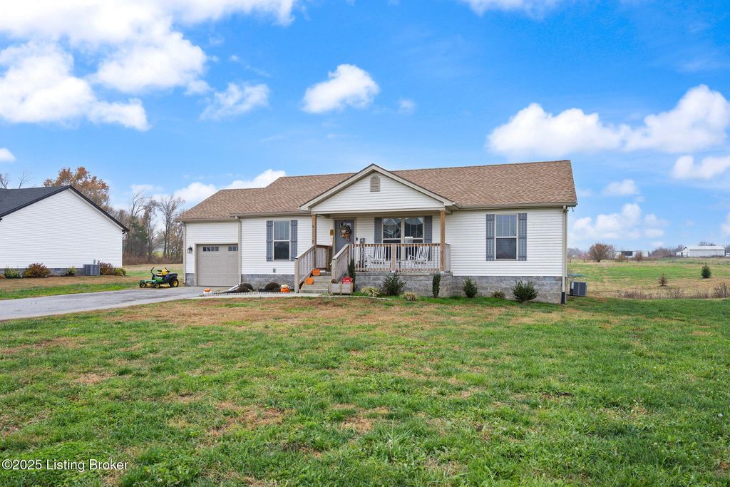 Photo of 2463 Noah Bledsoe Rd, Smiths Grove, KY 42171 (MLS # 1704082)