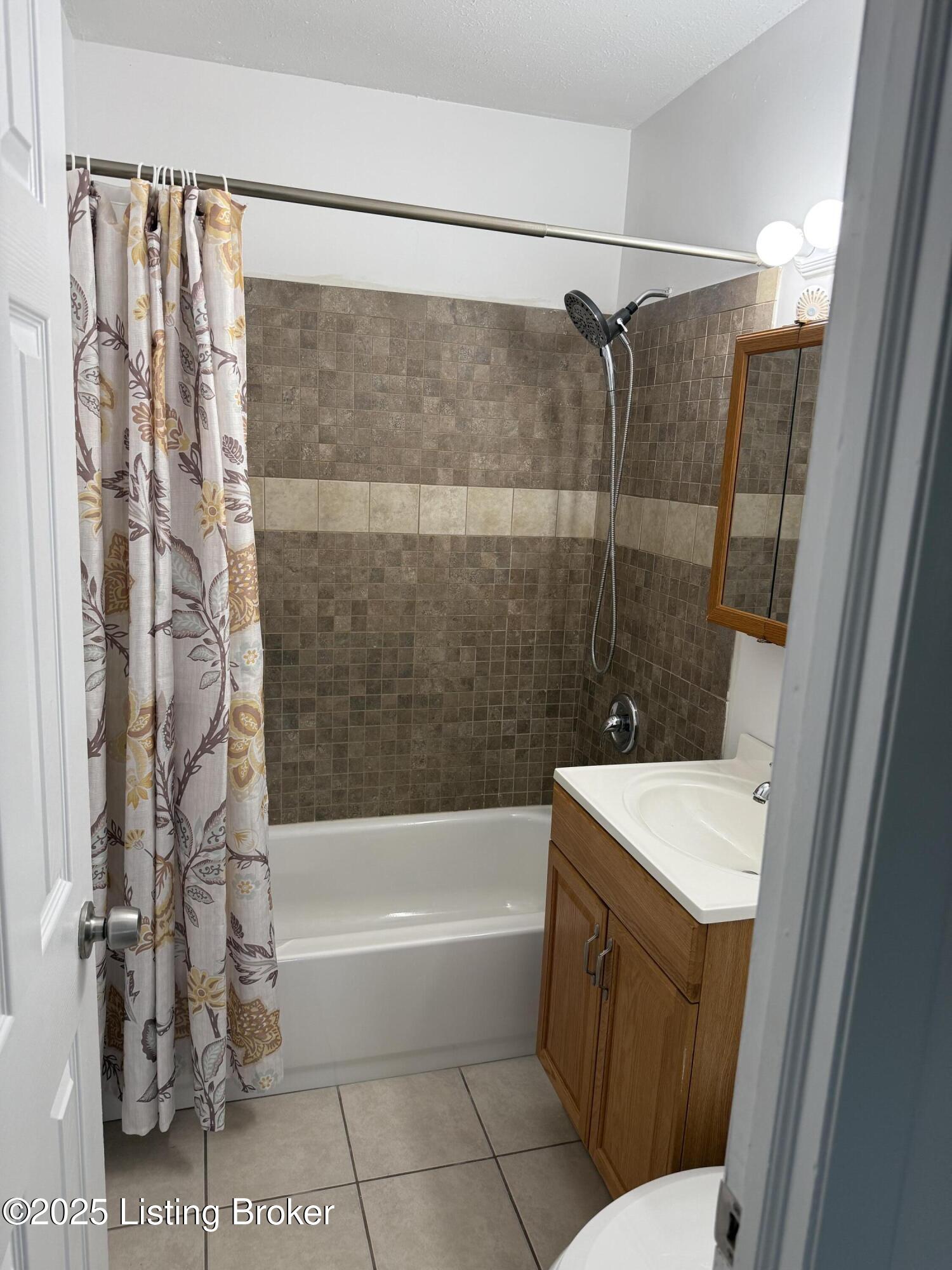 5409 Zev Way, Louisville, Kentucky image 6