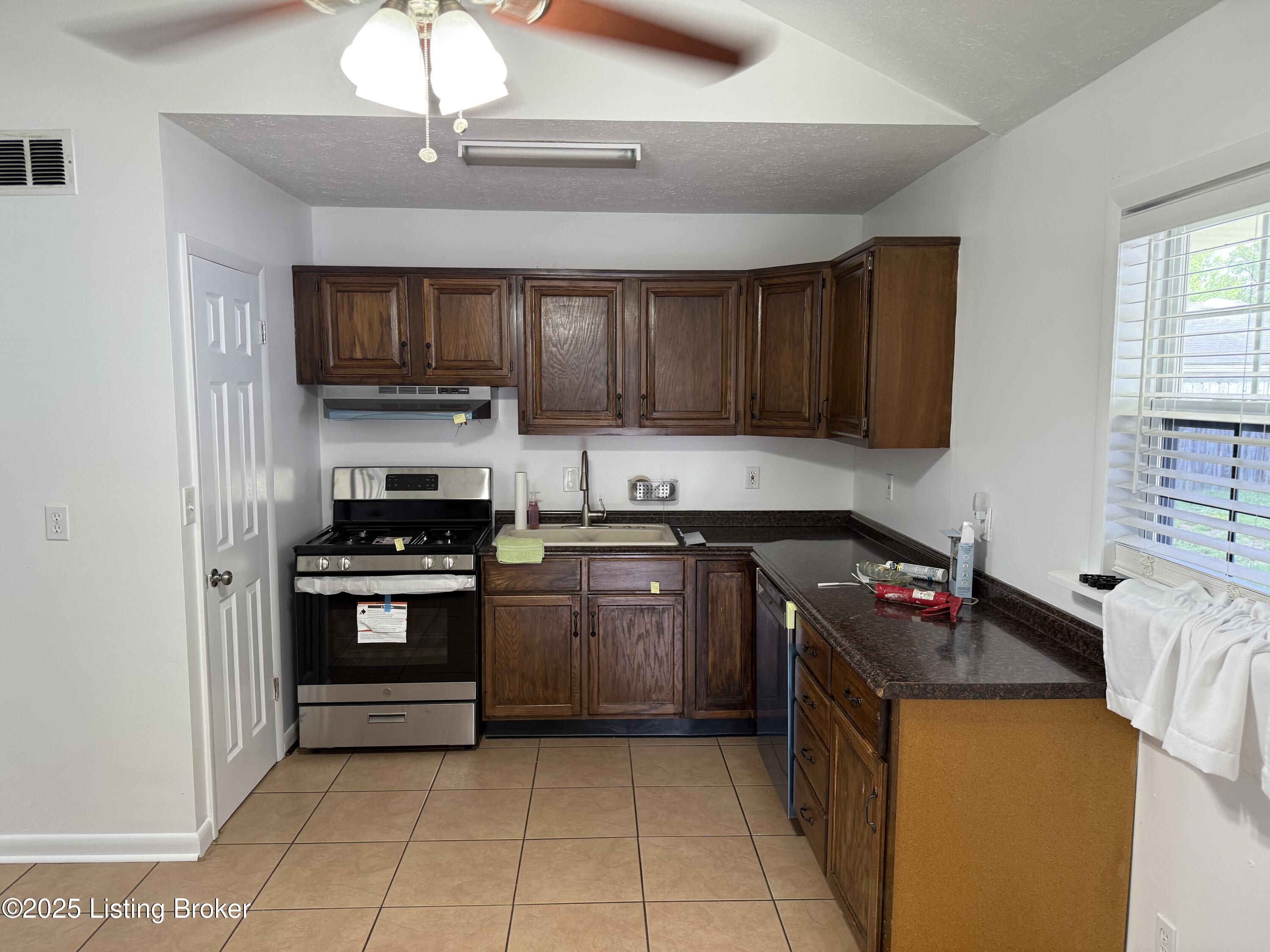5409 Zev Way, Louisville, Kentucky image 5